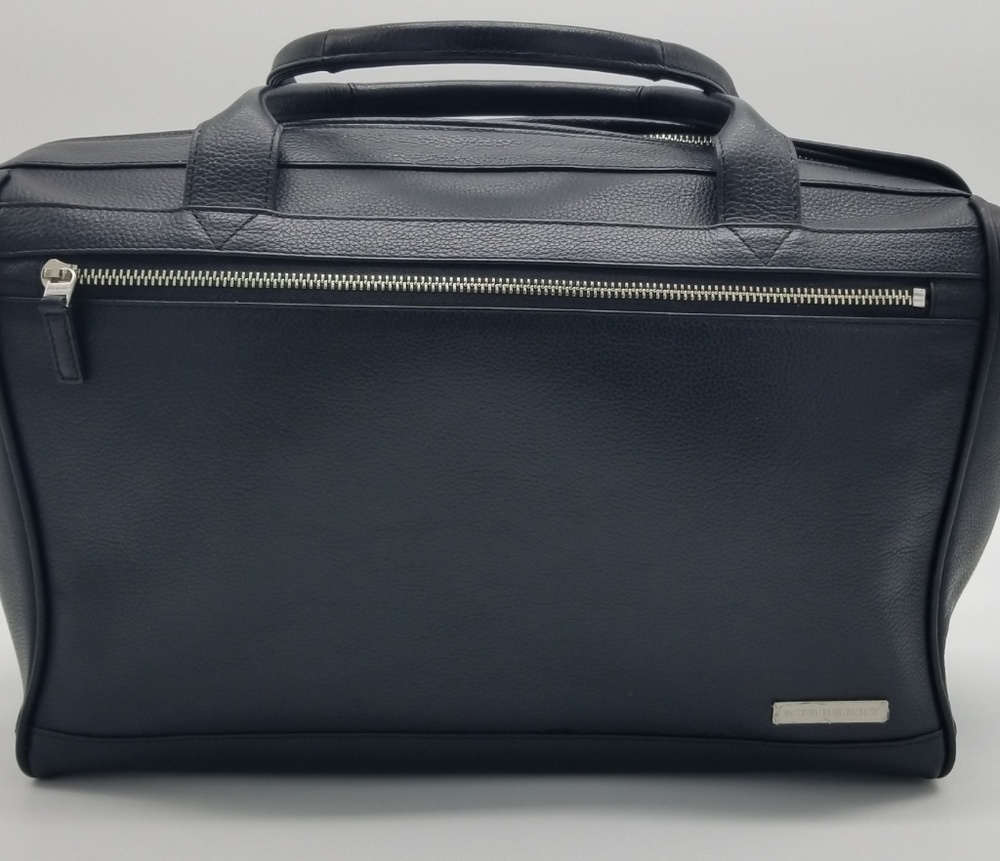 Burberry Authentic Black Leather bag w Nova check
